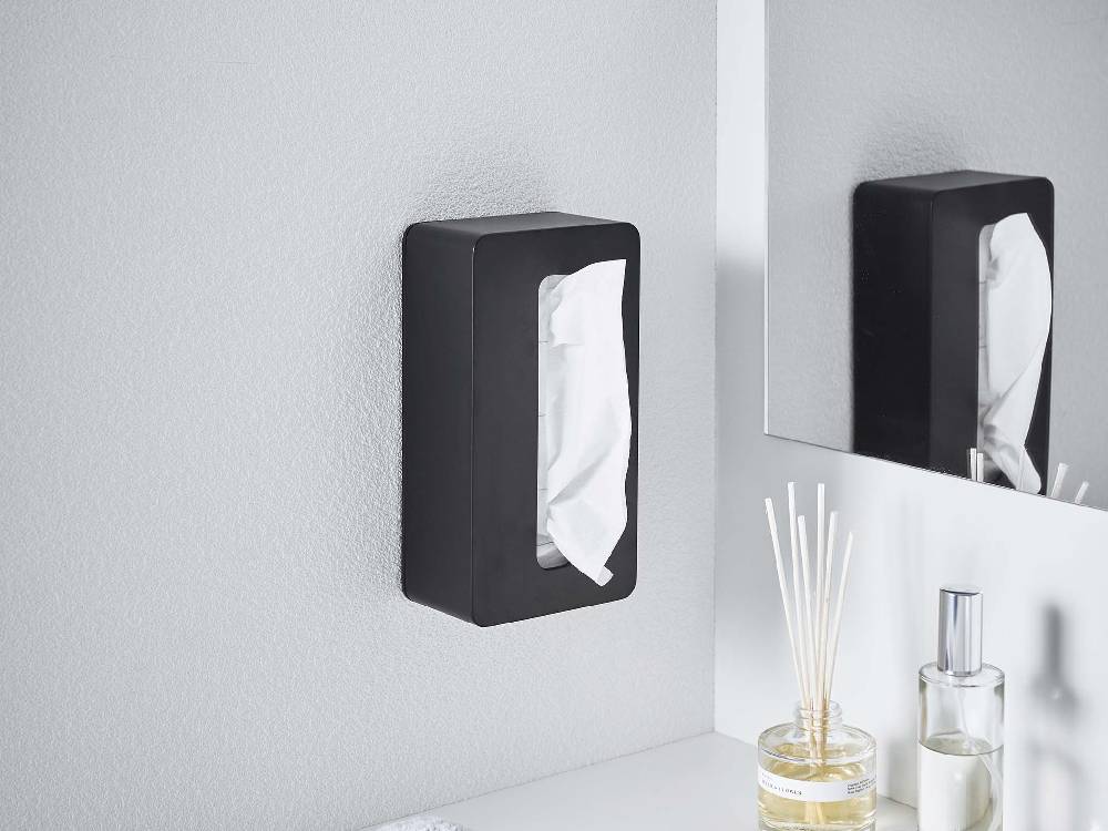 タワーのコンパクトティッシュケースとティッシュ