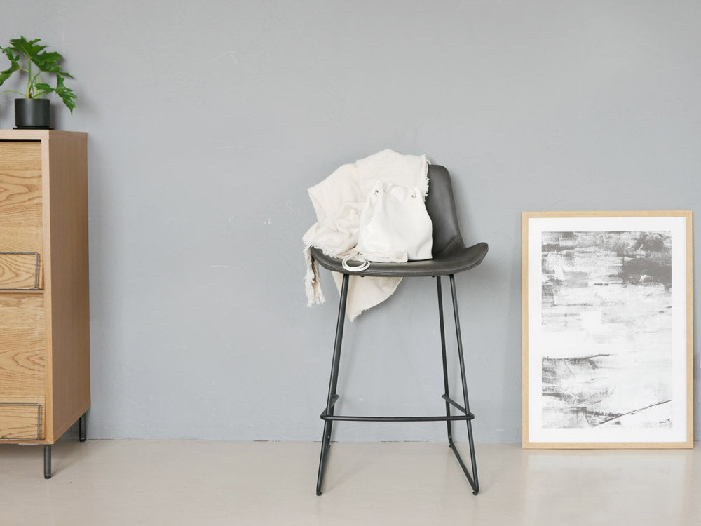 アデペシュPUNISHカウンターチェアの画像