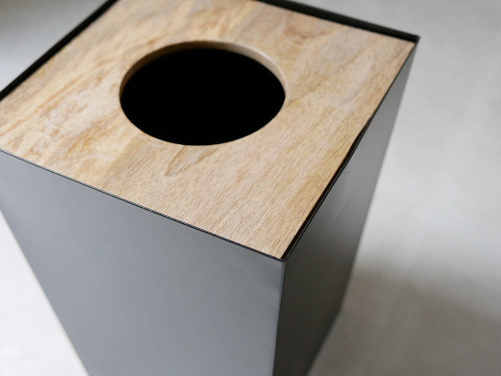 POSH LIVINGの鉄と天然木製ダストボックス