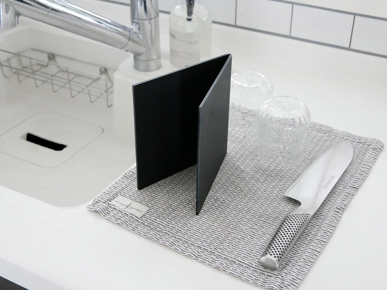 W150×D3×H300mmのカッティングマット