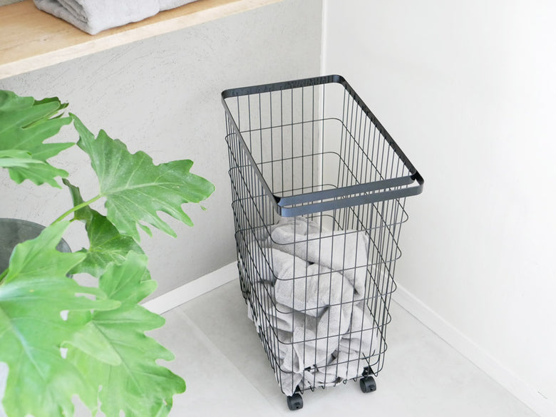 Yamazakiタワーランドリーバスケット キャスター付き