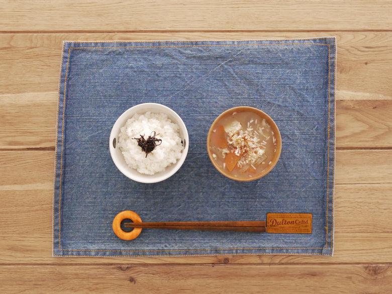 ダルトンのコットンプレイスマットと食器のセット