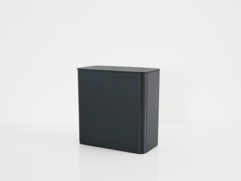 タワー型マグネット洗剤ボールストッカー