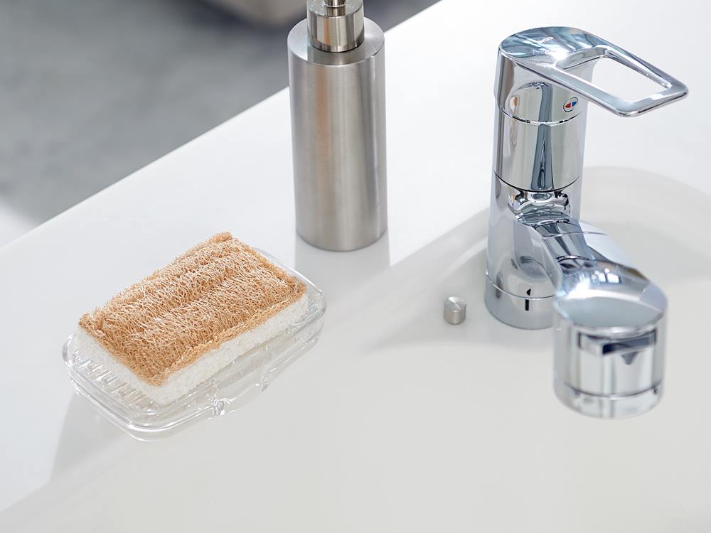 ライクイットのシンクキャディが置かれた洗面台