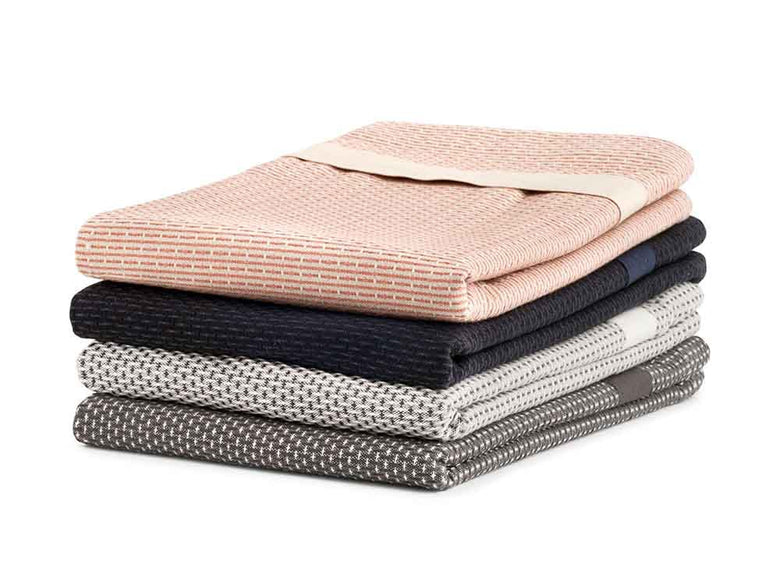 The Organic Company製オーガニックコットン100％のピケ織りタオル、サイズ155×60cm、インド製