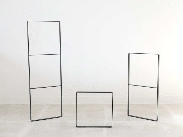 ポッシュリビングの黒皮鉄シェルフブラケット