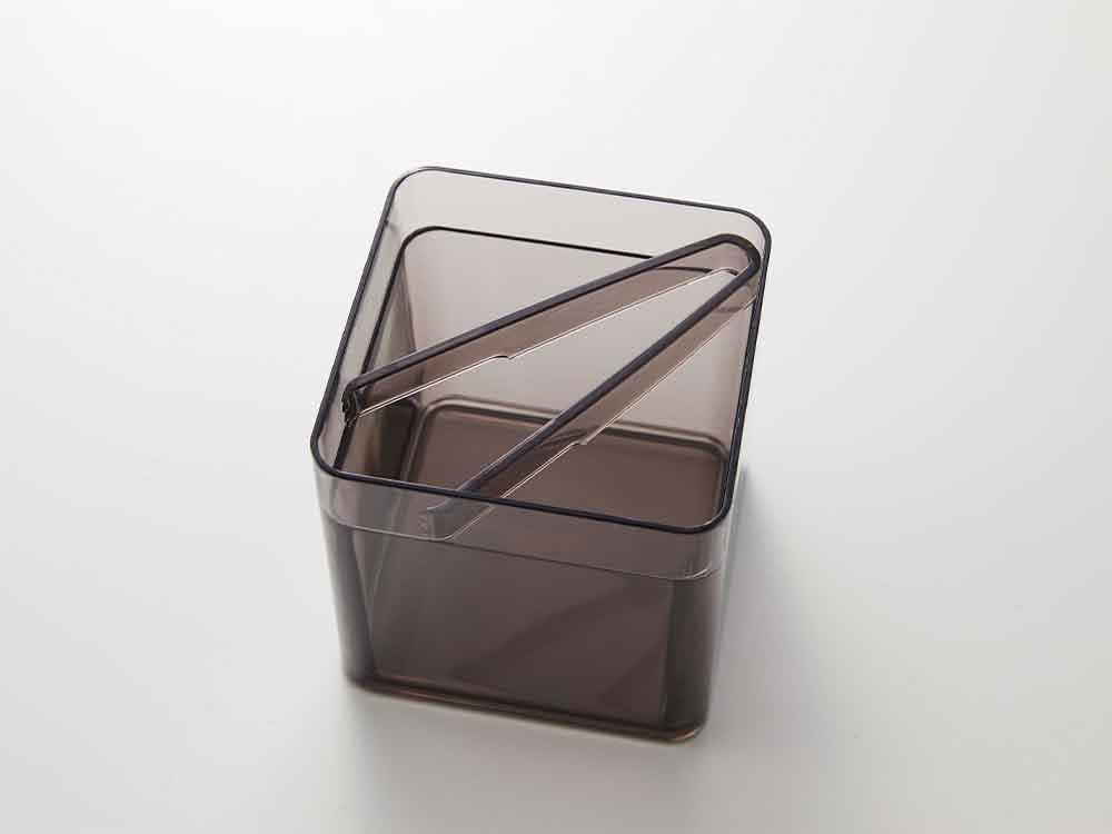 YAMAZAKIタワーの蓋付き密閉保存容器