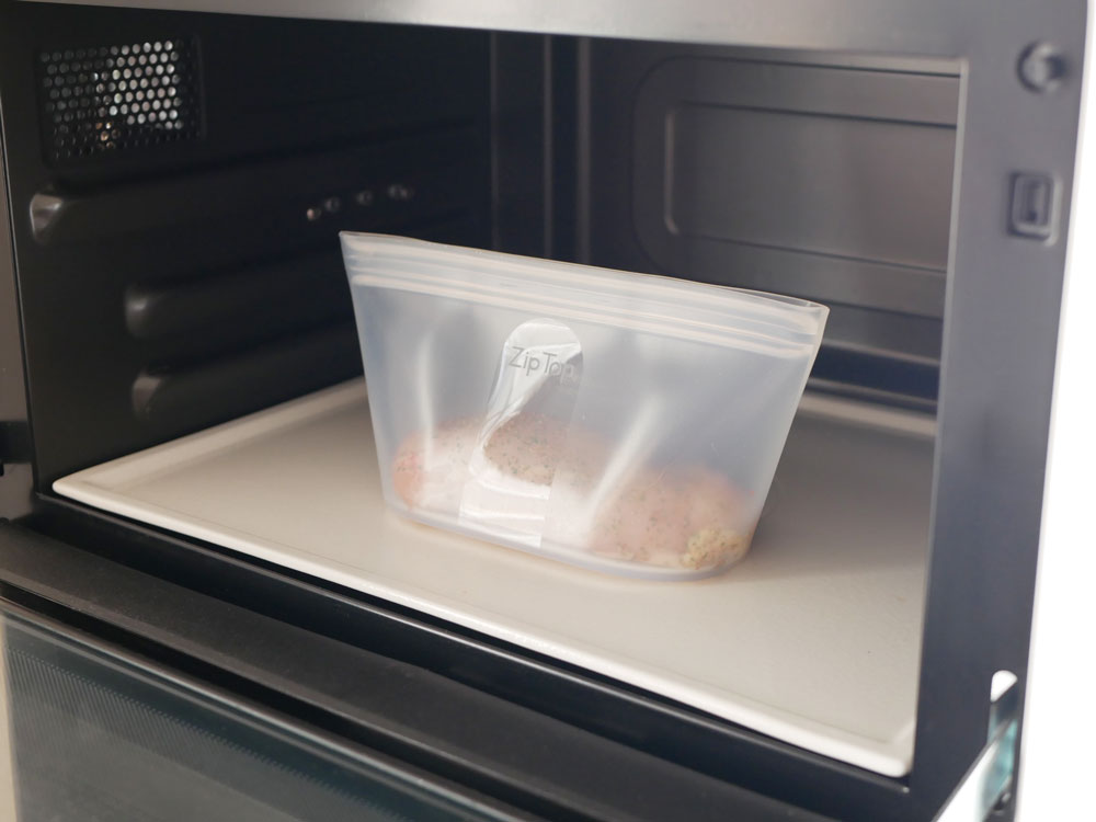 Zip Topジップトップディッシュ、プラチナシリコーン製の電子レンジ対応キッチン用食器