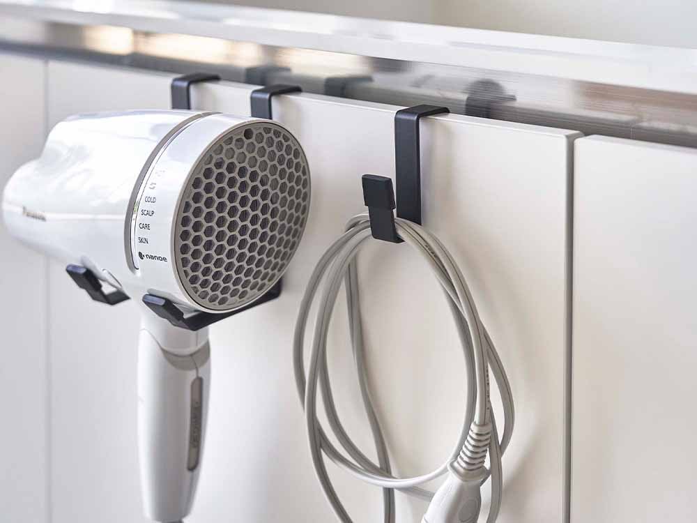 YAMAZAKIタワーのスチール製ドライヤーハンガー