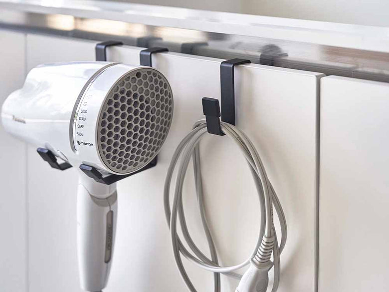 YAMAZAKIタワーのスチール製ドライヤーハンガー