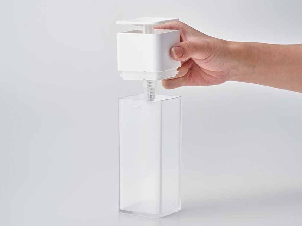 片手で操作可能なフィルムフック付きソープディスペンサー