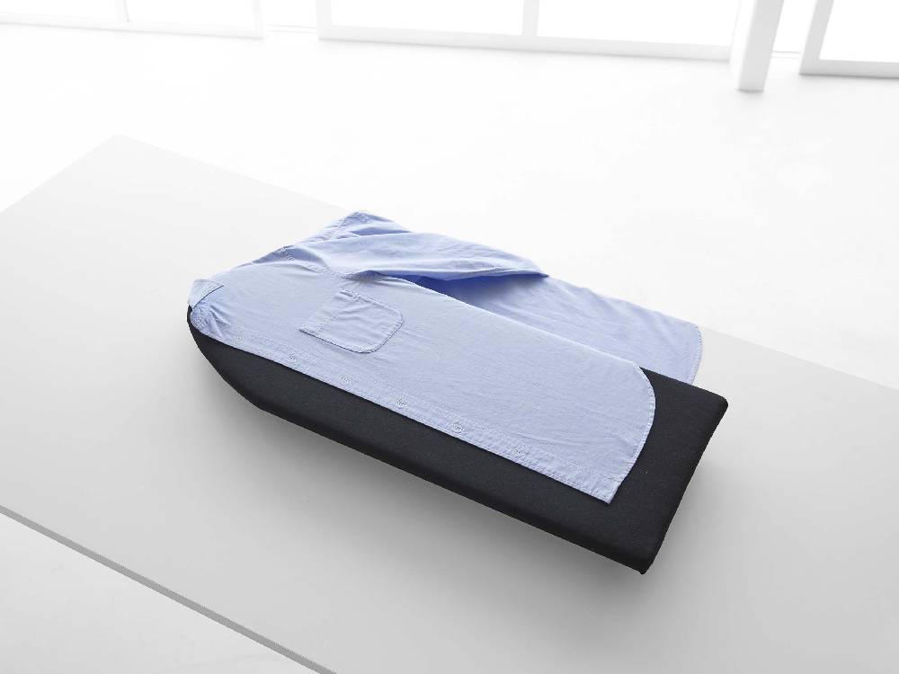 tower/タワーの卓上舟型脚付きアイロン台