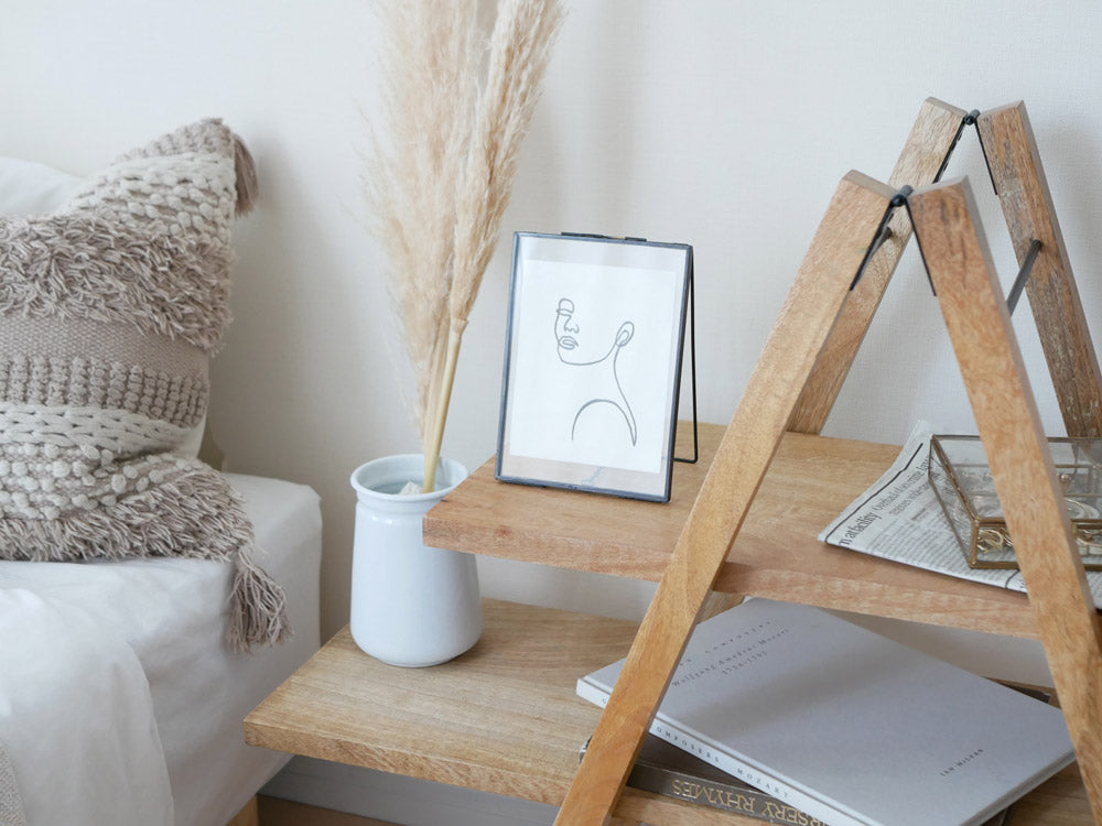 POSH LIVINGのガラスとブラス製キャンドルスタンド。シングルサイズ（幅13cm×奥行8.5cm×高さ19cm）です。