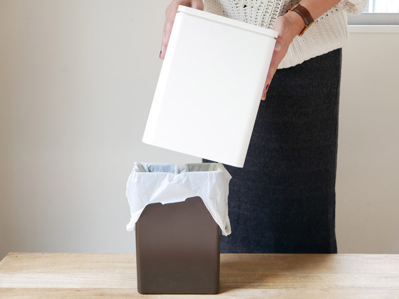 TUBELORミディアムフラップ衛生ゴミ箱の段ボール包装