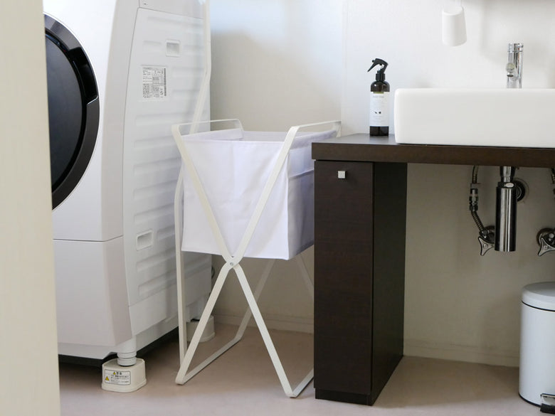 towerの折りたたみ高床式ランドリーバスケット