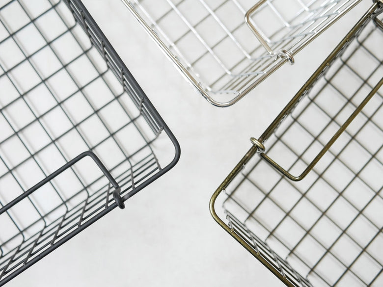 ポッシュリビングのアイアン製スタッキングバスケット