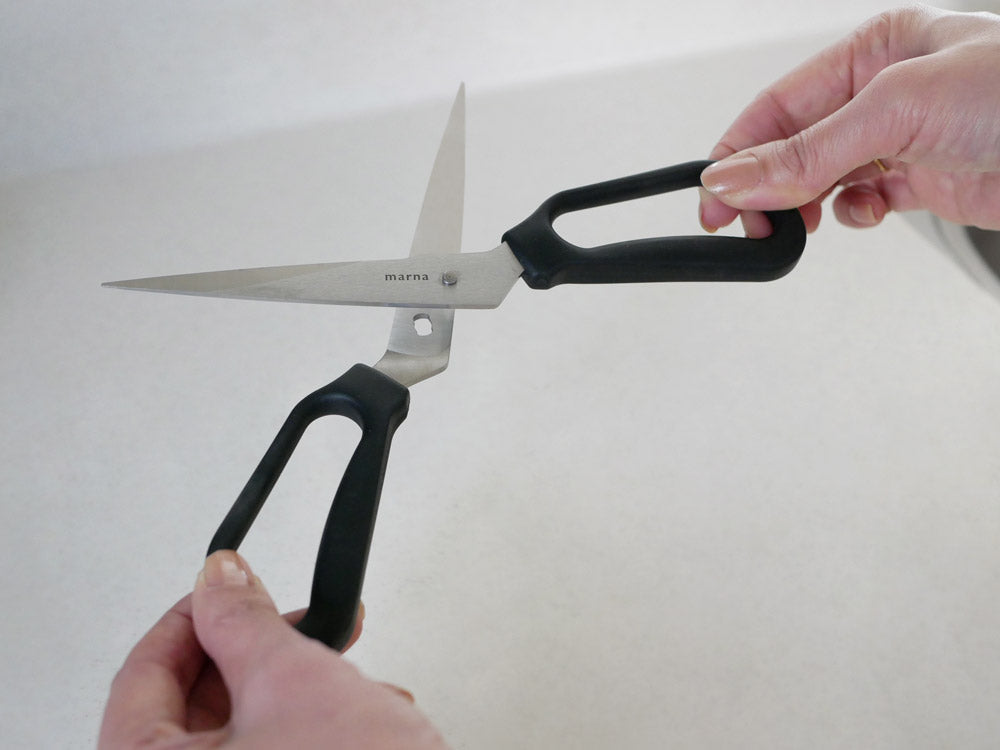 MARNA/マーナのステンレス製料理用ハサミ