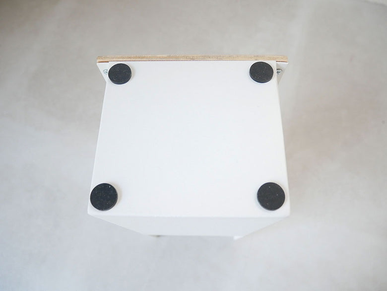 YAMAZAKI製RINフローリングワイパースタンド、スチールと天然木積層合板使用、サイズ約13×10.5×26cm