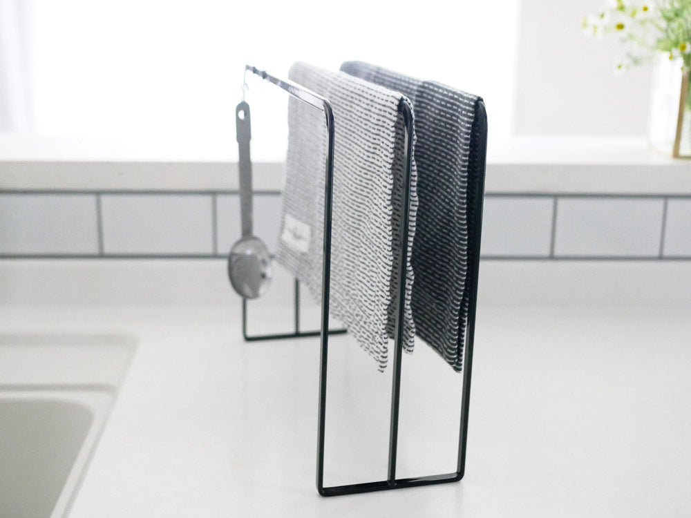 YAMAZAKI製タワータイプ布巾ハンガー