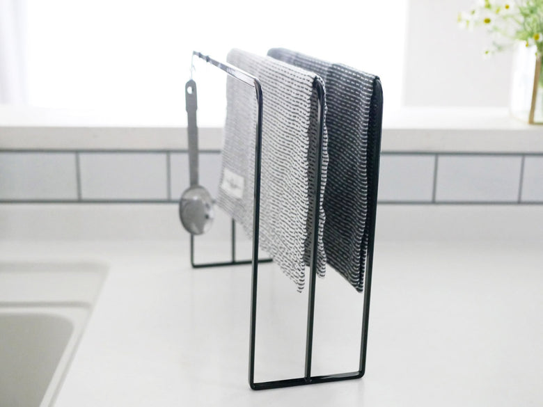 YAMAZAKI製タワータイプ布巾ハンガー