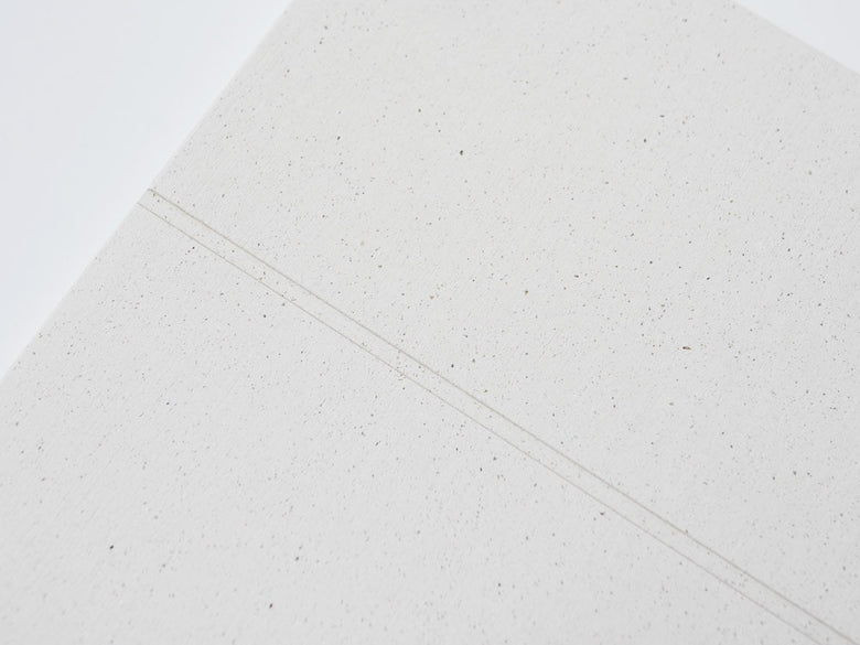 soil GEMの白と灰色のドライングボード