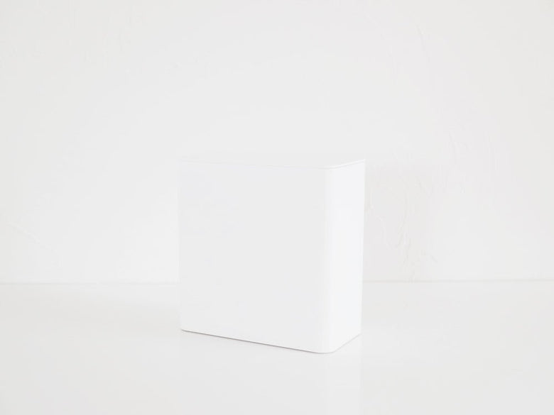 白色のプラスチック製マグネット洗剤ボールストッカー