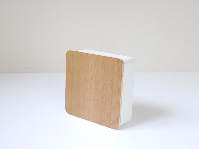 ヤマザキ タワーリン2段マグネットキーフックの天然木壁掛け