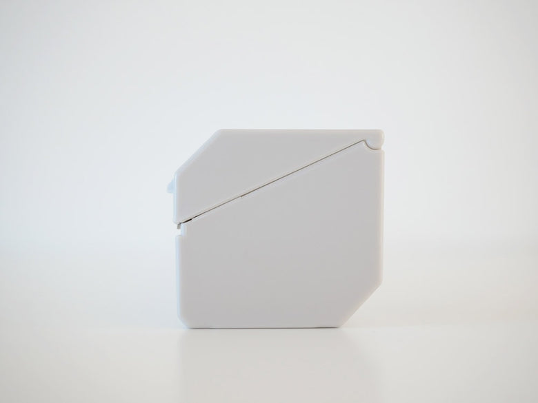 シルバーのマグネットラップホルダー