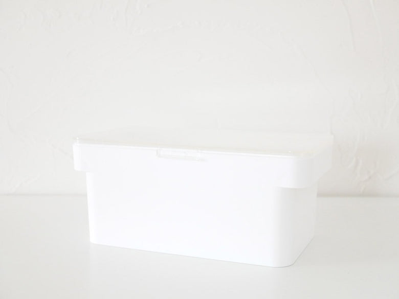 Yamazakiタワーの密閉ぬか漬けケースと水取り器