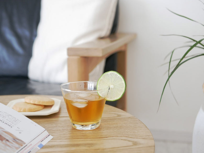 Horn Please製のリサイクルガラス手作りグラス、ティーやカクテルを提供するための透明な飲料用グラス