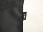 YAMAZAKI/towerブランドのストラップ付き手荷物収納ボックス