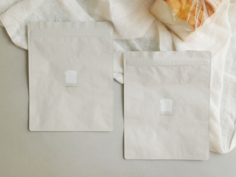 マーナのパン冷凍保存袋2枚入りパッケージ