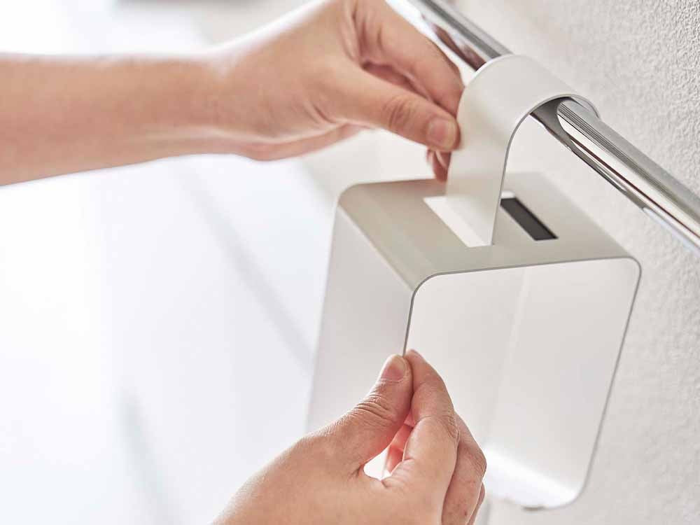 山崎タワー製、銀色スチールの引っ掛けドライヤーホルダー