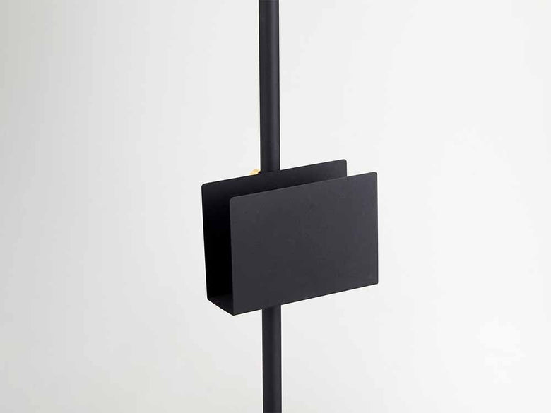 DRAW A LINEの022ブックラック、縦取り付け専用