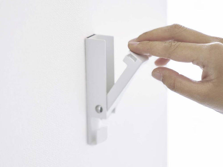 towerブランドの黒色風鈴＆しめ縄ホルダー