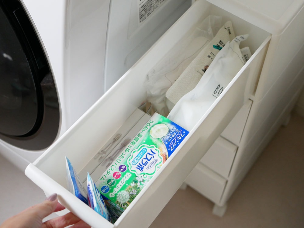 ライクイットの4段キャスター付きスリム収納