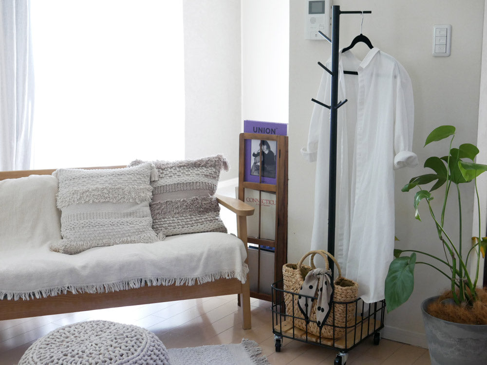 BY CAGE ポールハンガー スチールと木材の調和