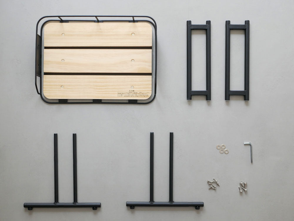 ビーワイケージ製スチールフレームのマルチラックの画像