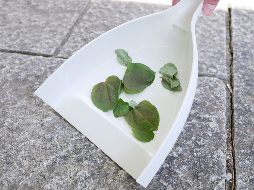 マーナ製ほうきとちりとりセット