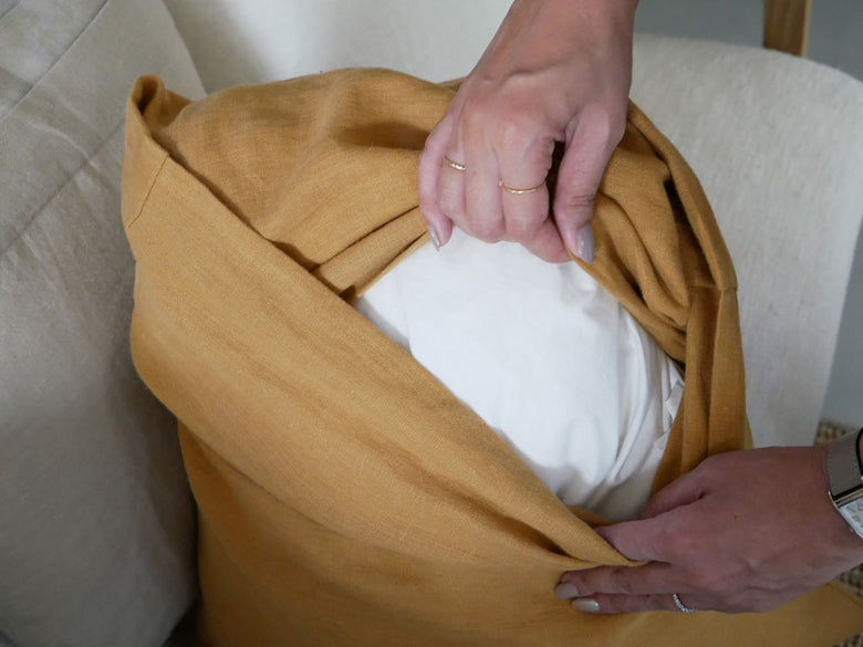 Magic Linenのプリーツリネンピローケース