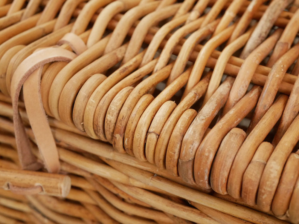 クレエのラタン脚付き収納バスケット