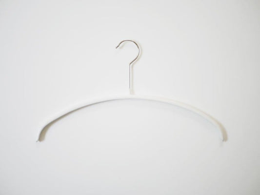 MAWAの白いエコノミックスチールハンガー