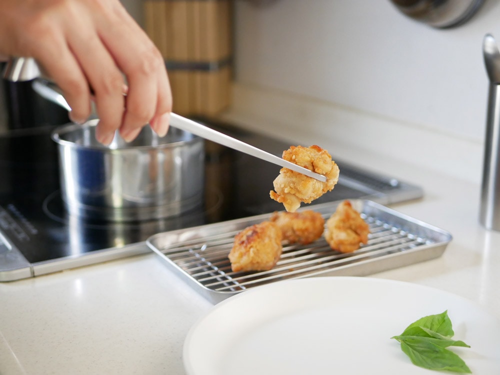 EAトCOのステンレス製サイバシトング