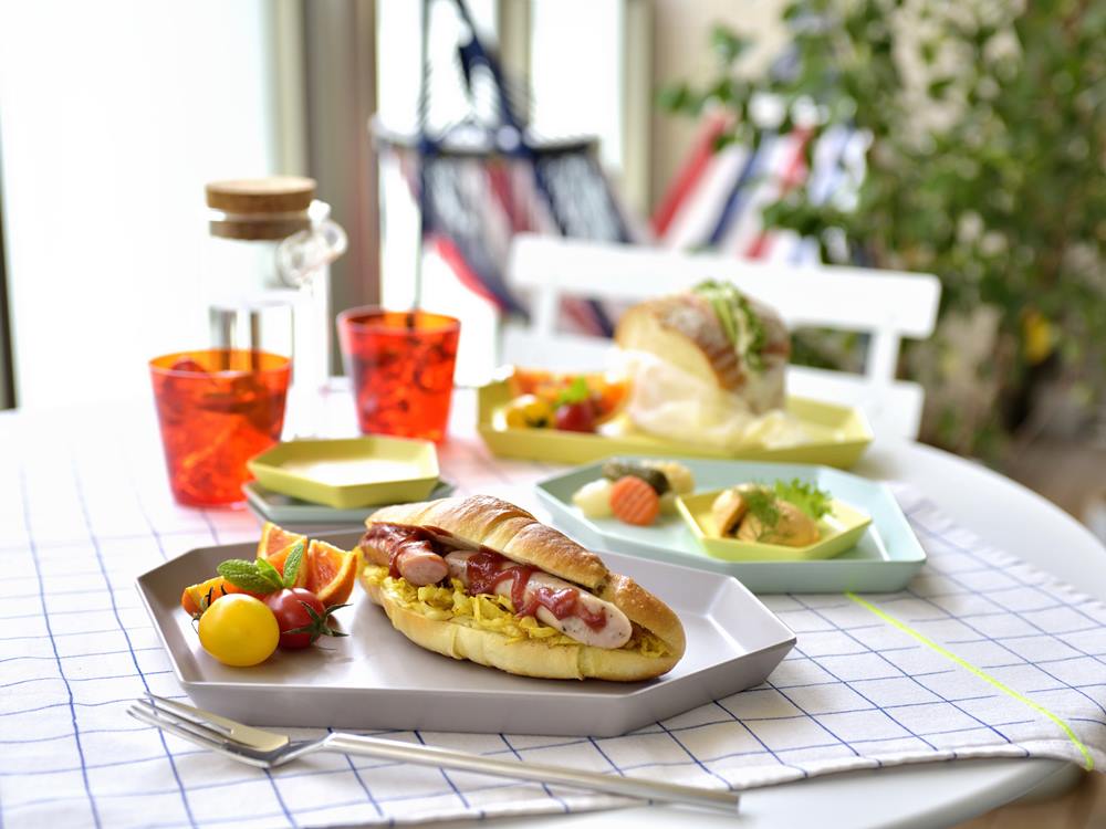 ideacoのShimamoriプレートに盛った朝食