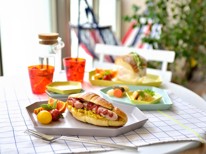 ideacoのShimamoriプレートに盛った朝食