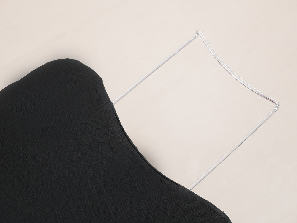 YAMAZAKIタワーの軽量スタンド式アイロン台