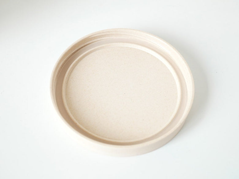 Horn PleaseのECOキャニスター、アイボリーとグレーのセラミック製ふた付き保存容器