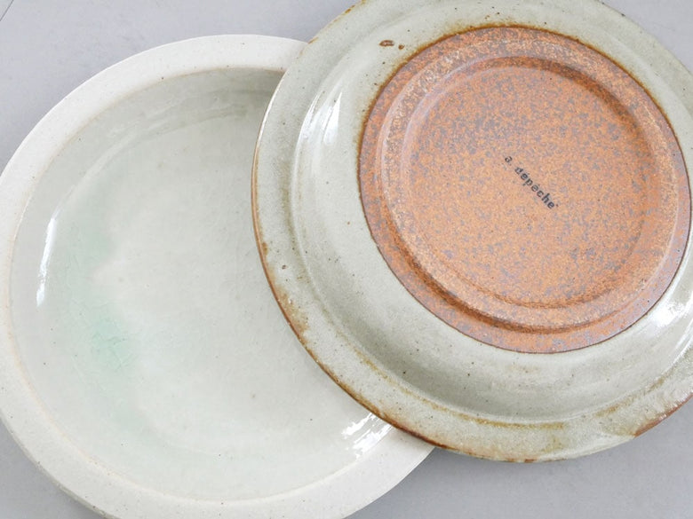 a.depecheの手作り陶器プレート