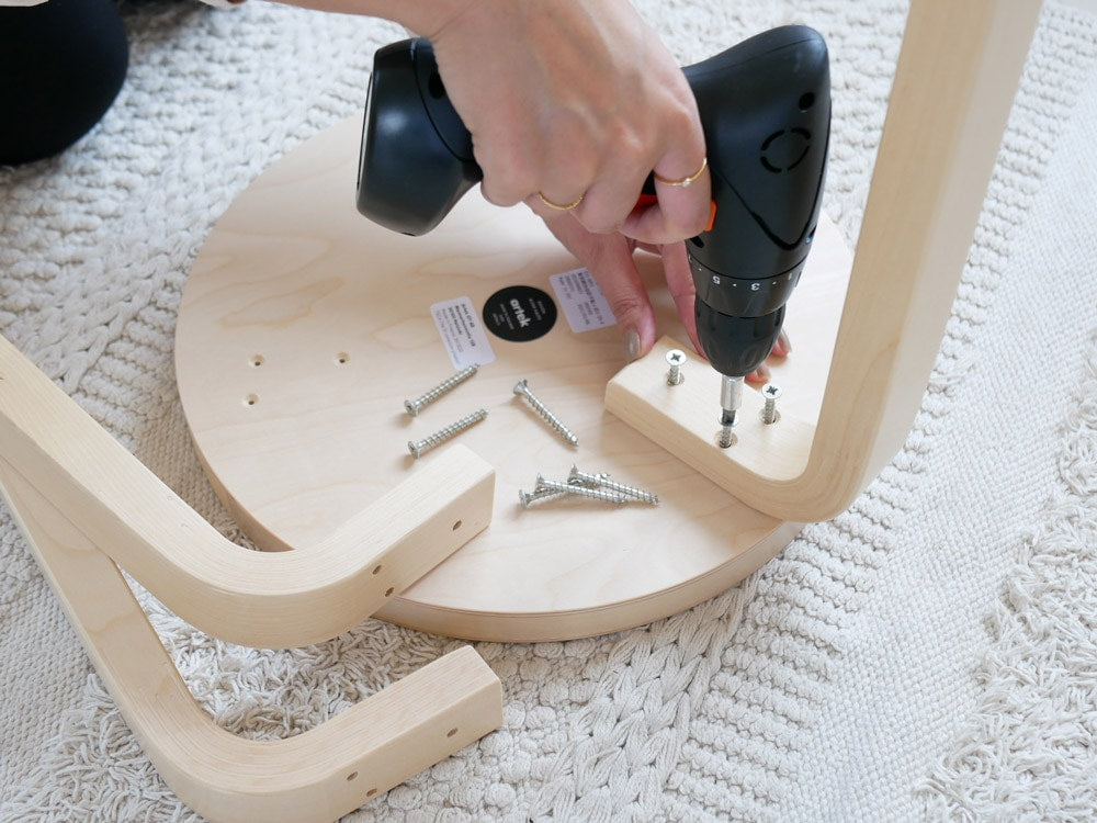 アルテック製バーチ材スツール60、直径38cm高さ44cmのシンプルな木製スツール