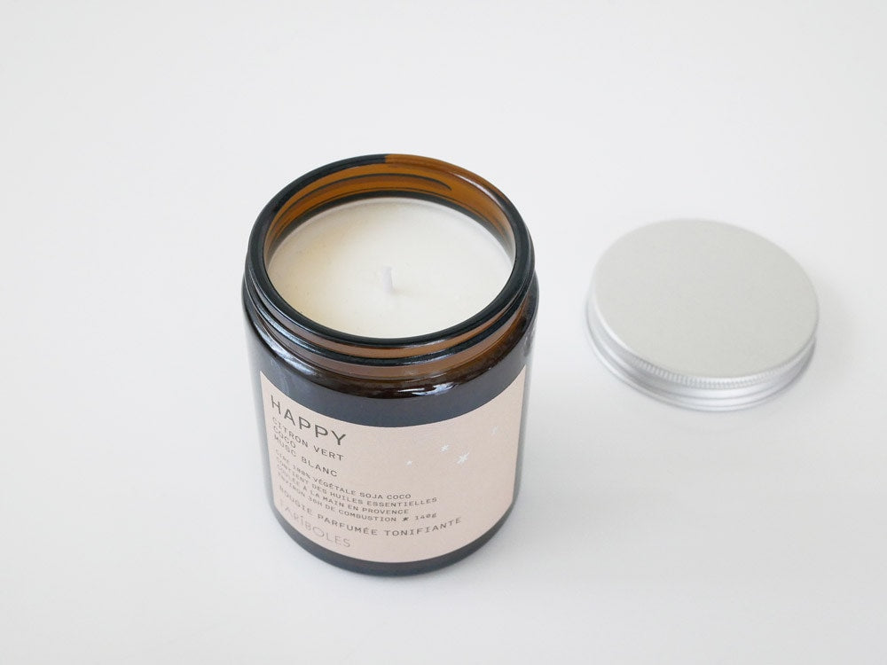 FARIBOLESアロマキャンドル140gのパッケージ